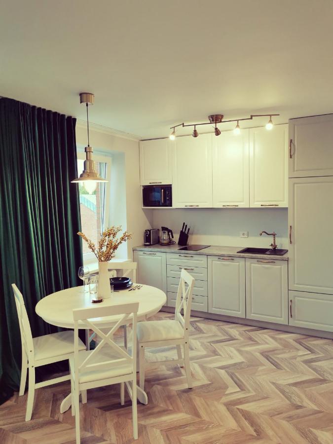 Cosy Center Apartment Klaipėda Buitenkant foto